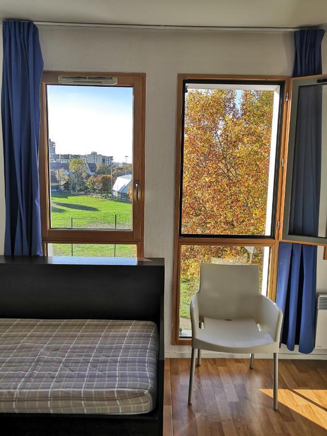 Studio Lumineux 10 Min A La Defense Rueil-Malmaison Εξωτερικό φωτογραφία